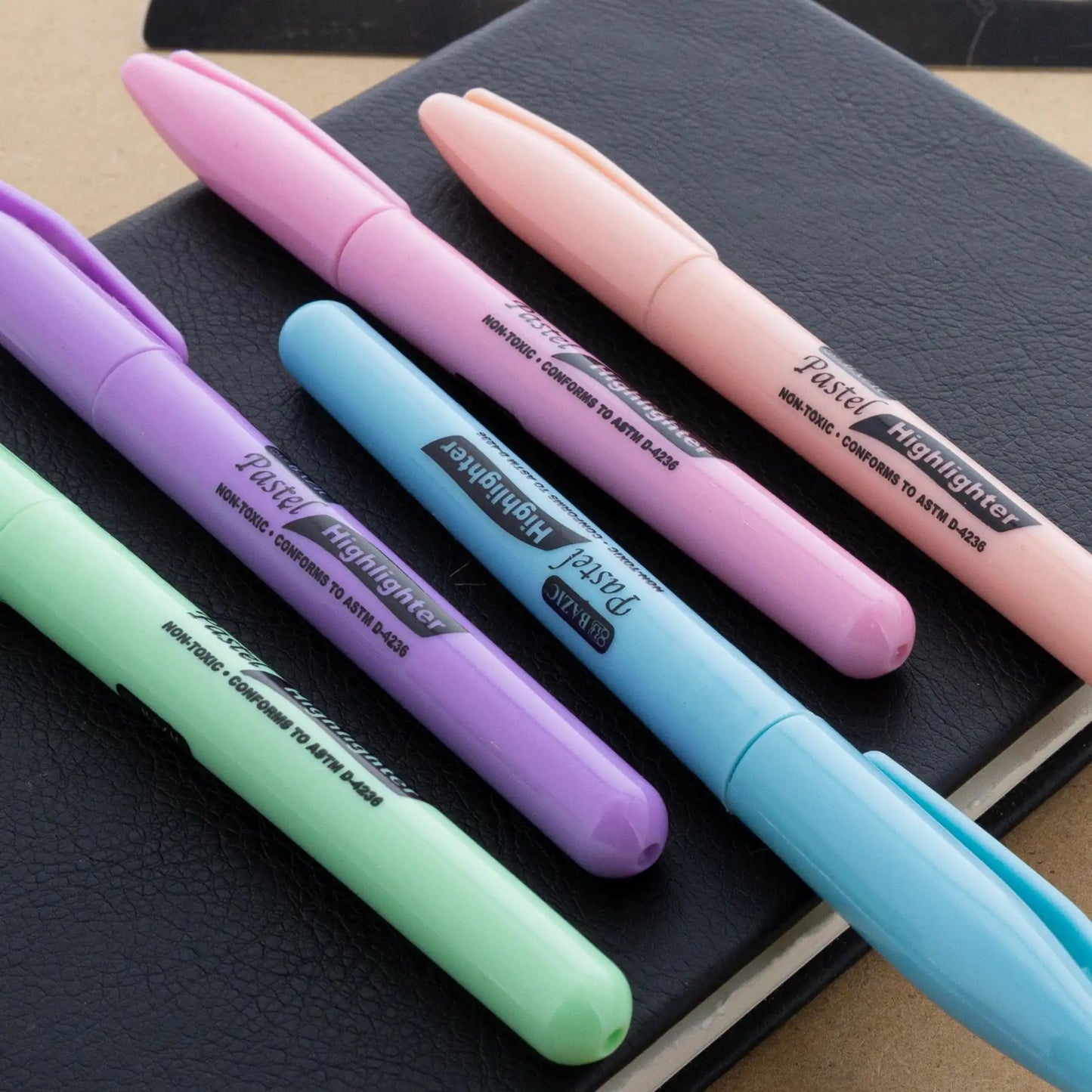 Pen Style Pastel Assorted Colors Highlighter w/ Pocket Clip (5/Pack)